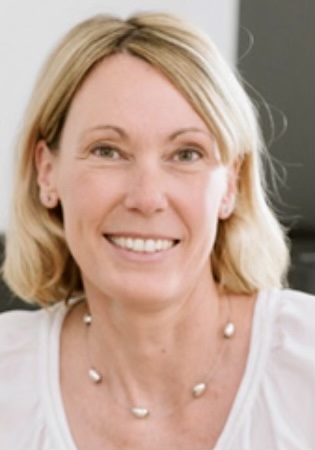 DR. MED. BETTINA HEBERGER 